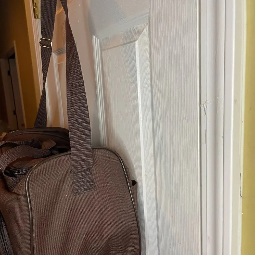 Oleg Cassini Brown Weekender Overnight Travel Duffel Carry-On Bag.